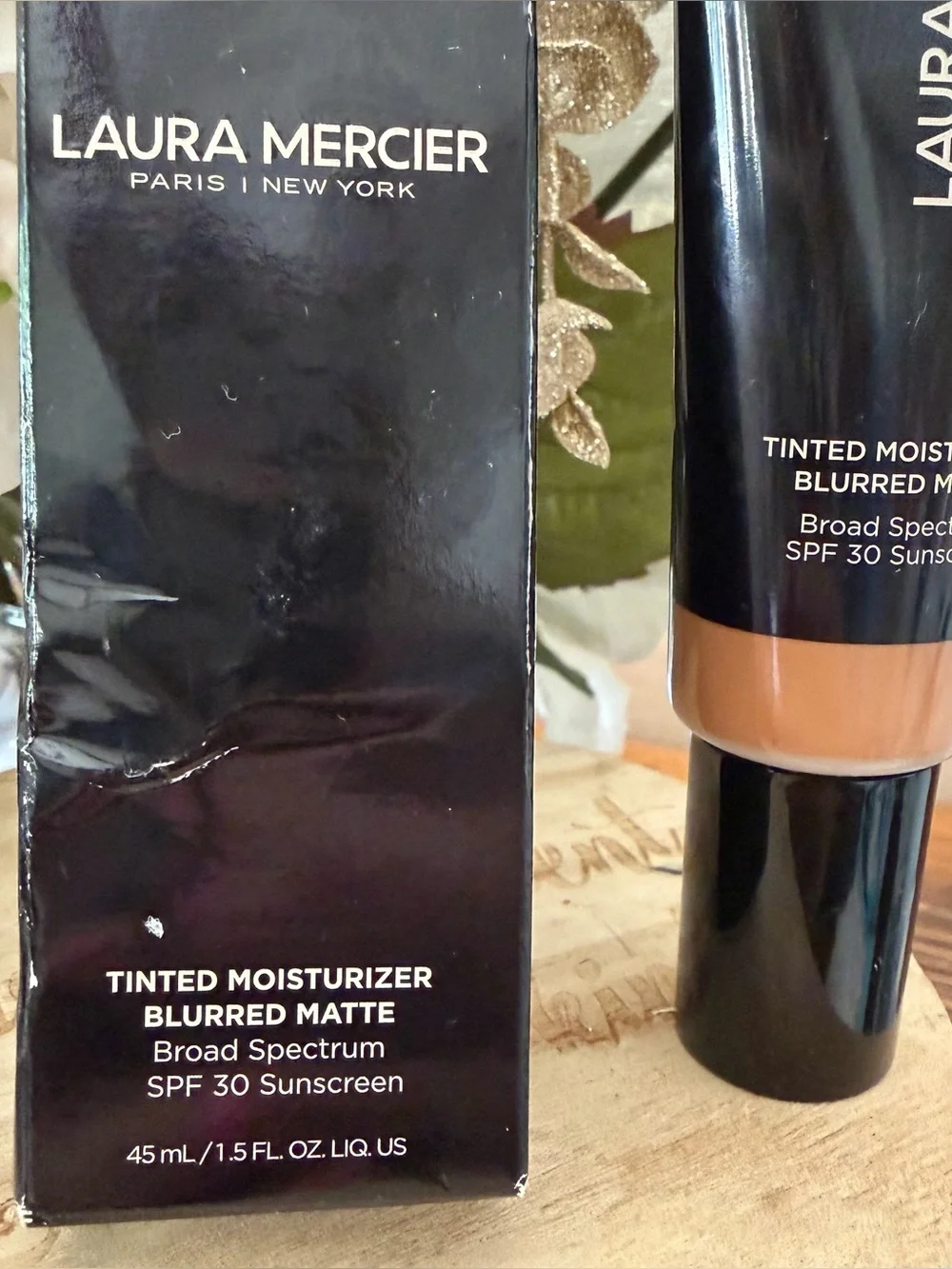 Laura Mercier Tinted Moisturizer Blurred Matte Women 1.5oz 4W Ochre SPF 30 NIB